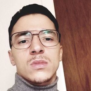 Meet your Posher, Ziyad